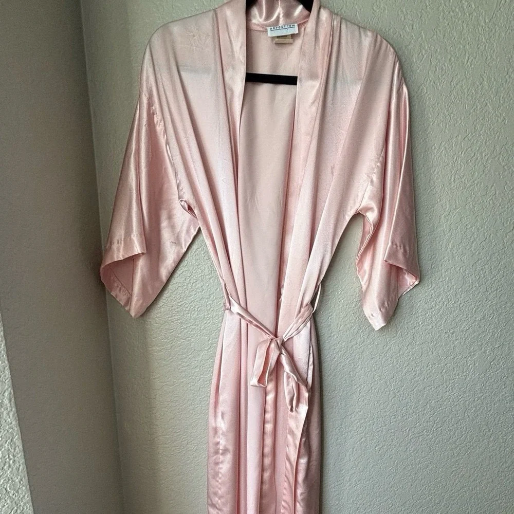 Vintage Nordstrom Belted Night Robe Pink Lingerie. Med-Large Petite.‎